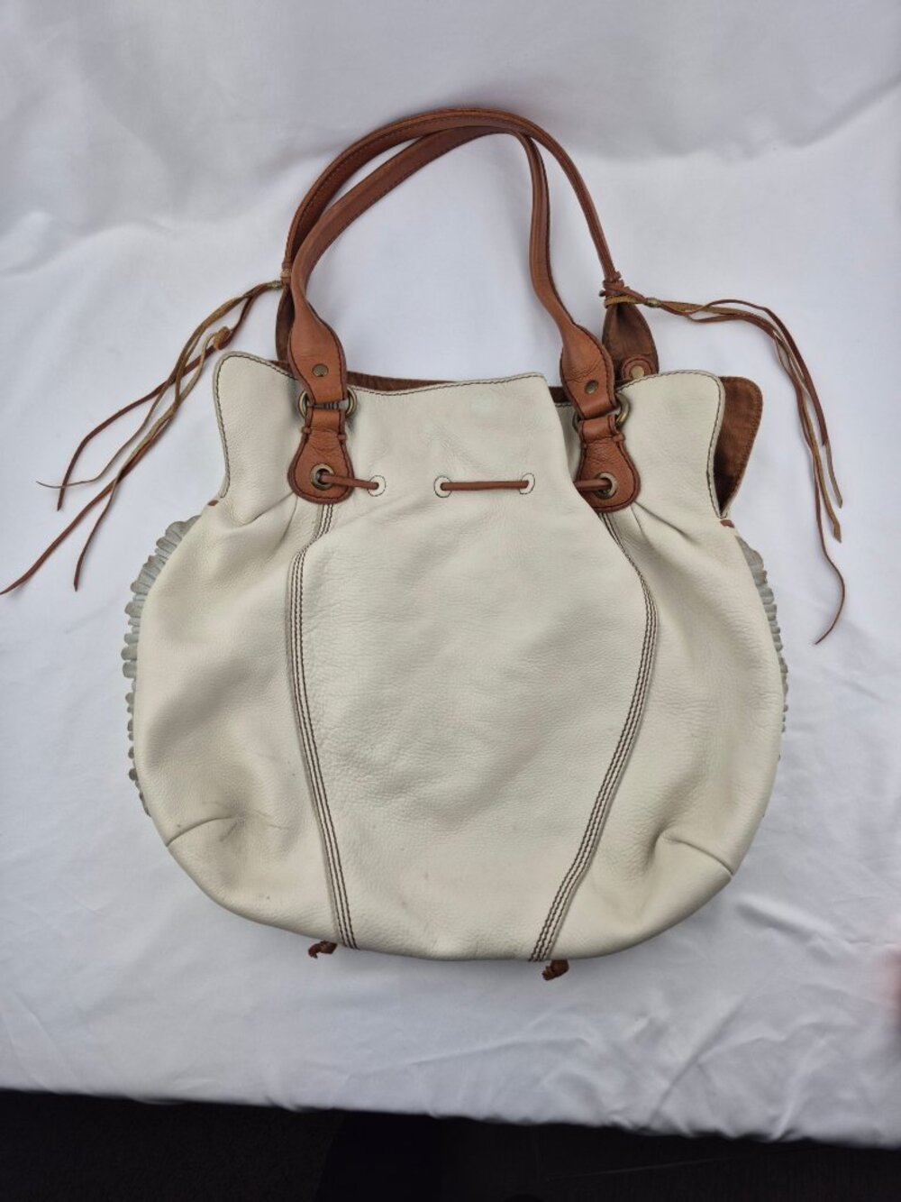 Lucky Brand Cream Pebble Leather Hobo Slouchy Y2K Fringe Tassel Whip Stitch Bag - Picture 3 of 16